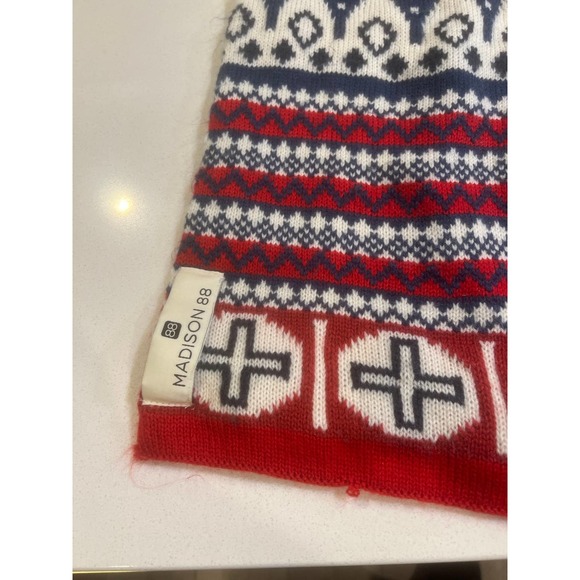 Madison 88 Winter Scarf - Picture 2 of 4